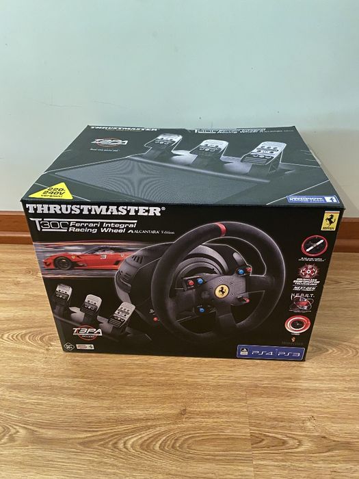 Thrustmaster T300RS Ferrari Alcantara Edition