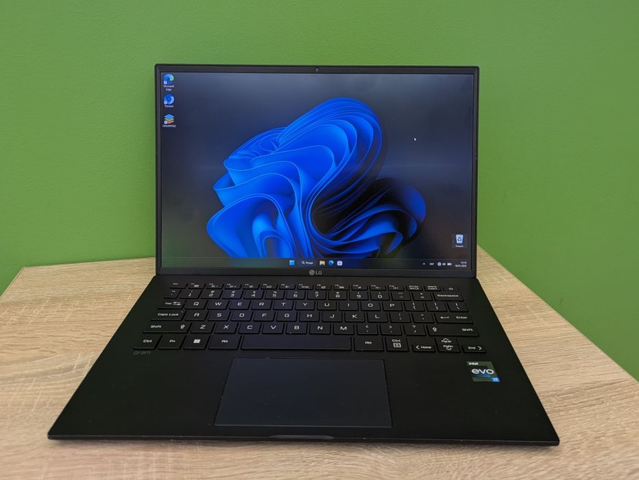 ★極上美品999g/14インチ/office/最大31時間/LGgram14 lg gram 14 - купити ноутбуки - Ціна на OLX.ua