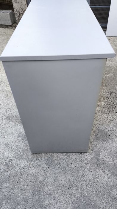 Armário arquivo em bom estado