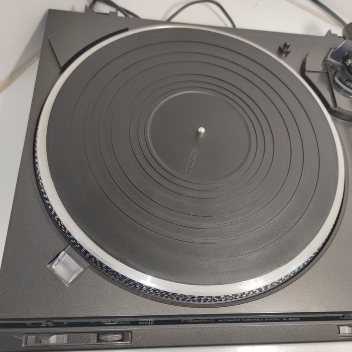 Gira disco - Technics SL-BD22D