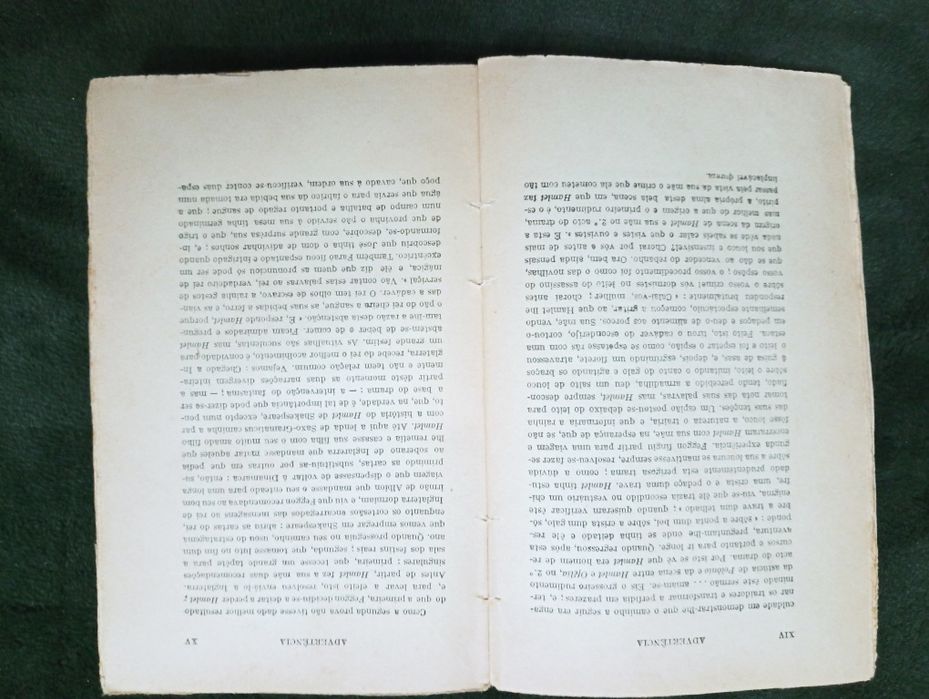 Hamlet	William Shakespeare; trad de Domingos Ramos -Lello & irmão 1945