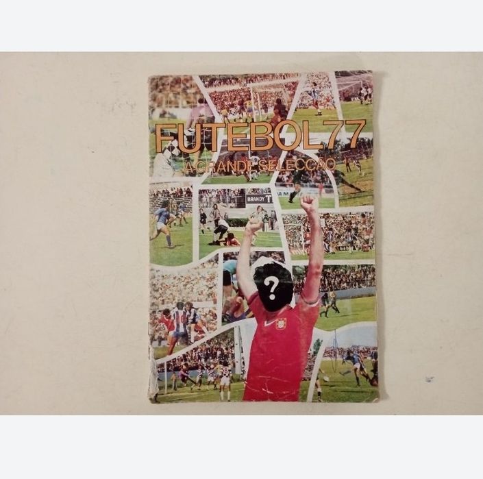 Caderneta Futebol 77