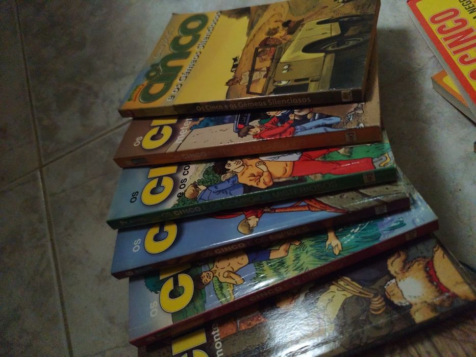 Colecção de Literatura Juvenil Classica - Uma Aventura, Os Cinco e Aventura