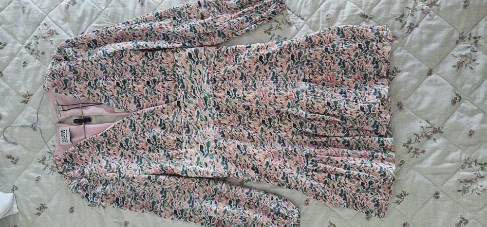 Nowa piękna sukienka Scotch & Soda XS, dekolt, wycięcie na plecach