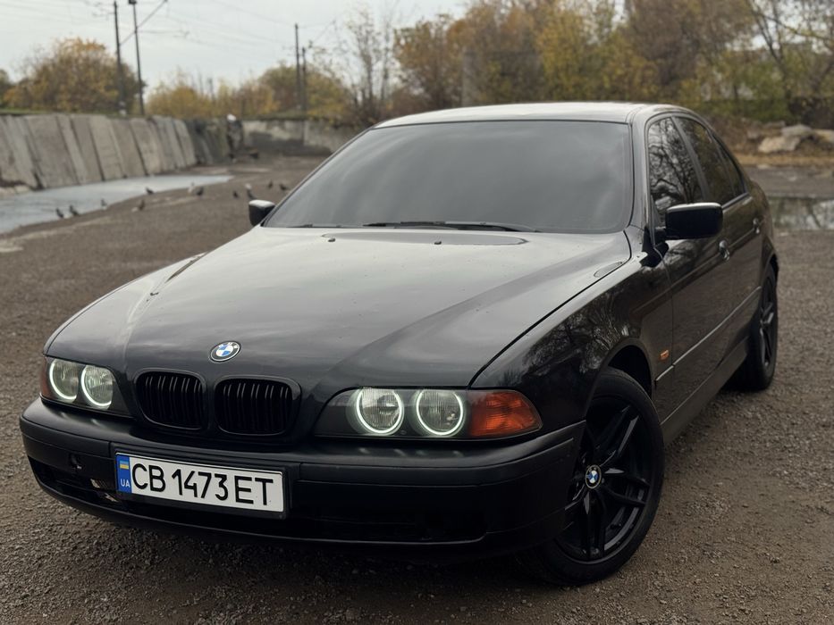 BMW e39 2,8 на повному ходу