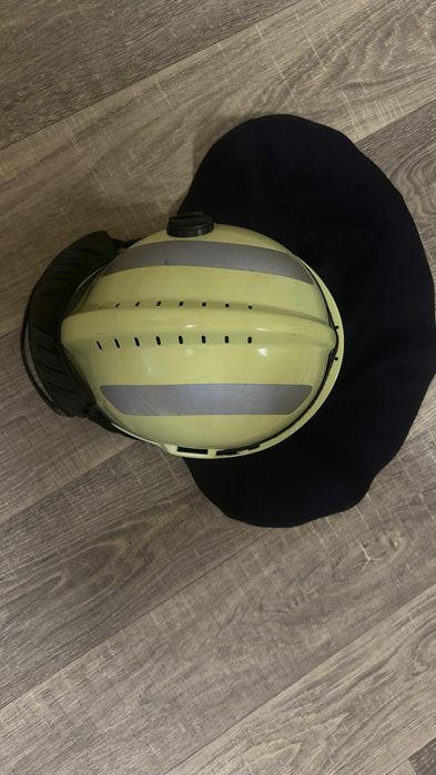 Продам каску MSA