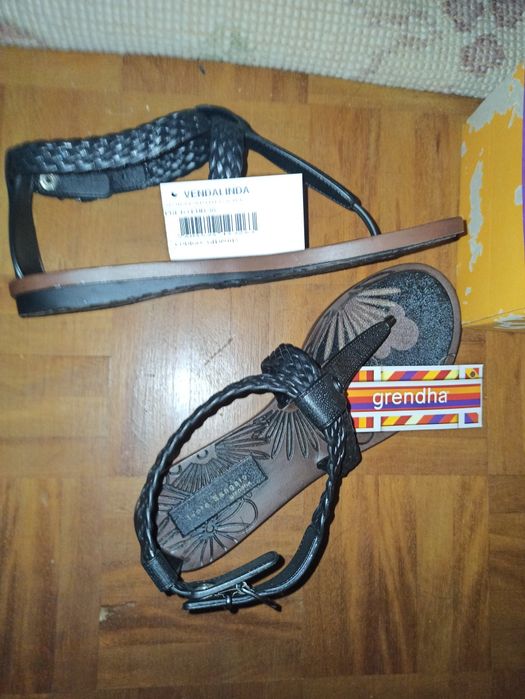 Sandálias Ivete Sangalo grendha