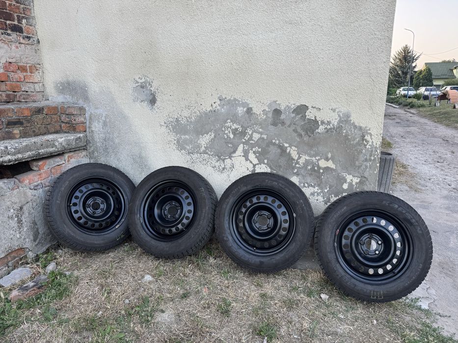 Комплект коліс з дисками  Kapsan 215/65/R17.   5/112