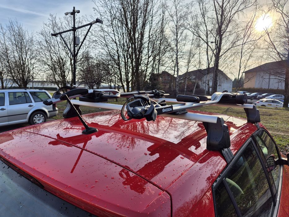 Bagażnik Thule rowerowy belki Skoda Fabia