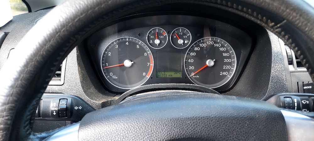 Ford c max 1.6 бензин
