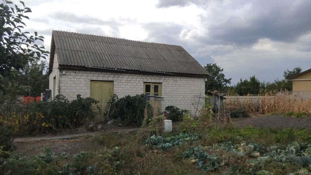 Будинок з гаражем в Дахнівці, 75 кв. м., 4 кімн., с/в, 0,10га  (п3)