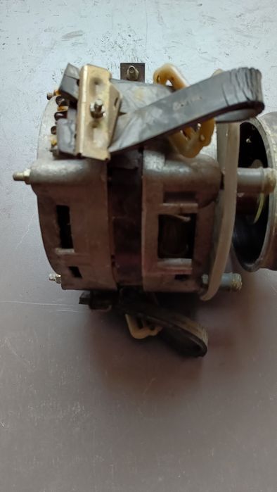 Мотор в пральної машини