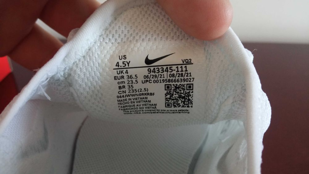 36,5 Buty Nike Air Max 270 White Red Black