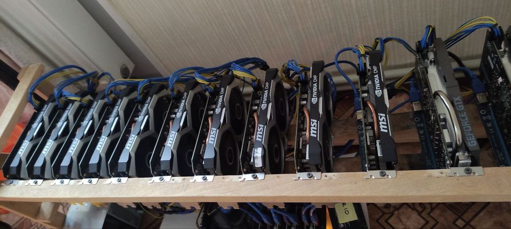 Продам Майнинг ферму на 11 видеокартах MSI CMP30HX