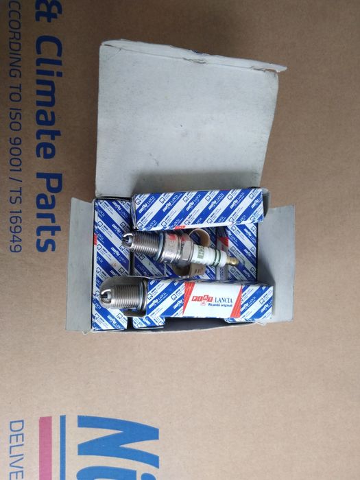 Świece zapłonowe Bosch Super WR6DTC 10 sztuk