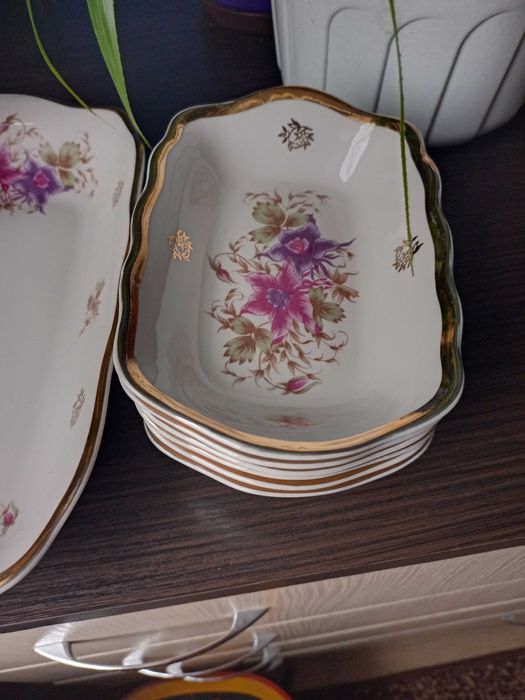 Фарфорові салатниці