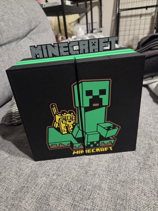 Minecraft ekspozytor na 28 figurek kinder joy