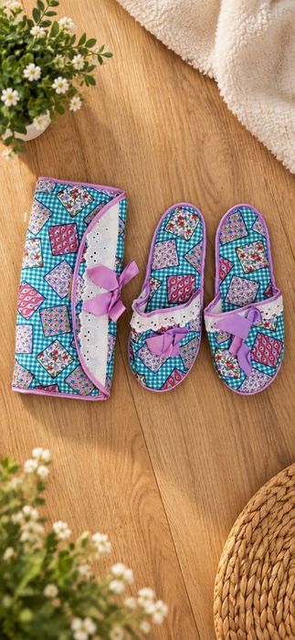 Chinelo de quarto com bolsa