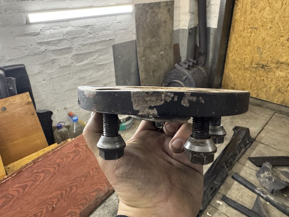 Колесные проставки для разшырения   5/114.3