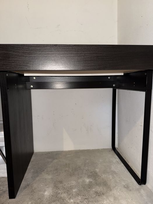 Secretaria em otimo estado
