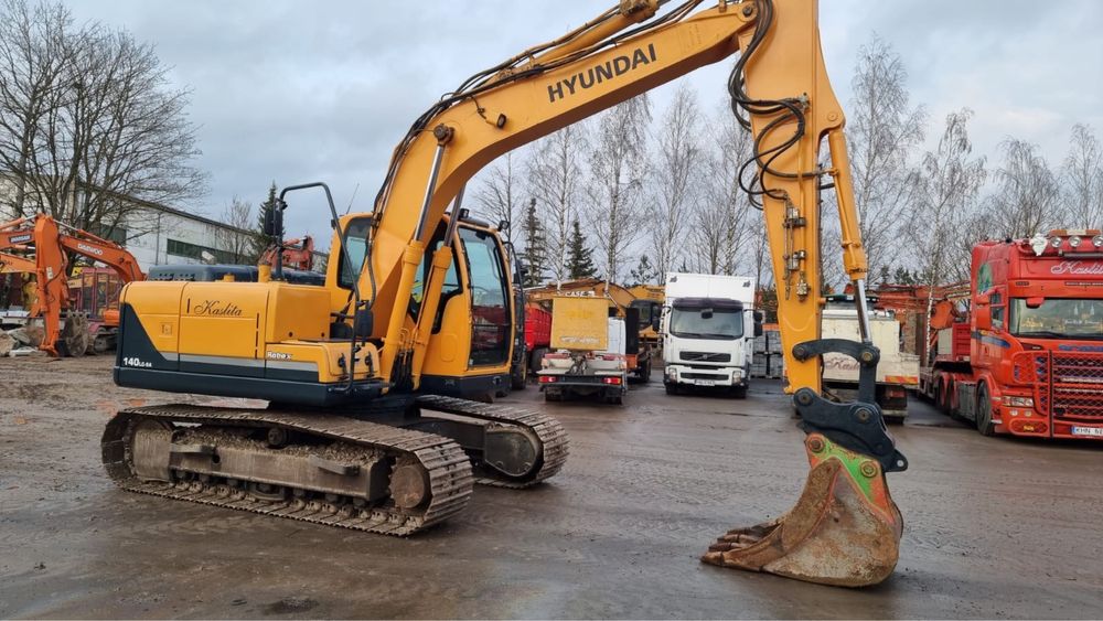 Экскаватор Hyundai R 140 LC
