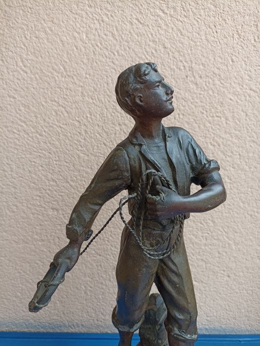 Estatueta escultura "Secours" (Resgate) Charles Ruchot 1880-1925