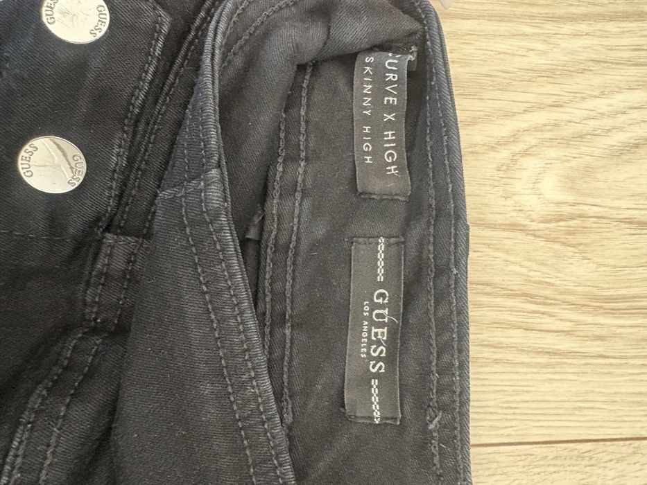 Jeansy guess