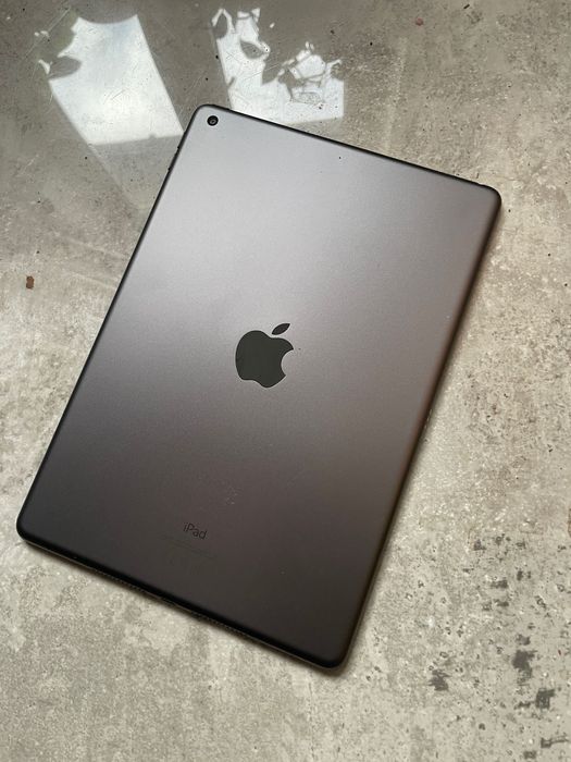 iPad 8 128 GB Graphite Okazja! Najnowszy IOS