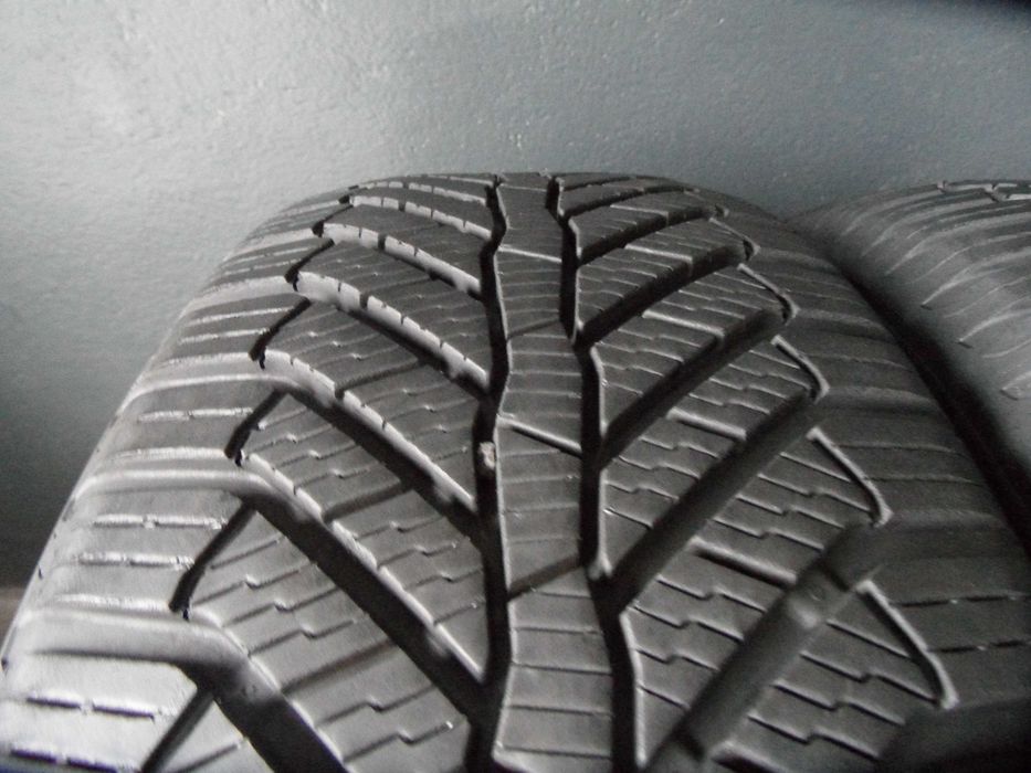 147 opony całoroczne 215/55/17