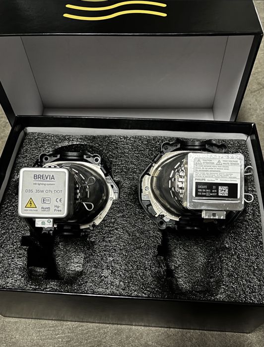 Біксенонові лінзи Hella Intemo 4 з лампами