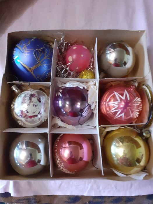 Шары елочные светящиеся