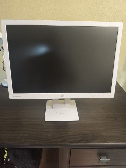 Гарний та доглянутий Монітор 24 HP