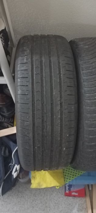 Vendo2  pneus  205 55 r 16  e lampedas led