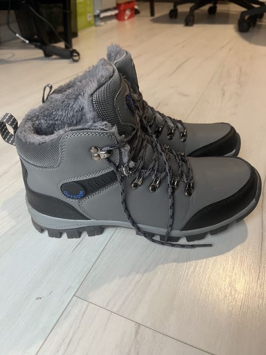 Nowe outdoorowe buty męskie 43