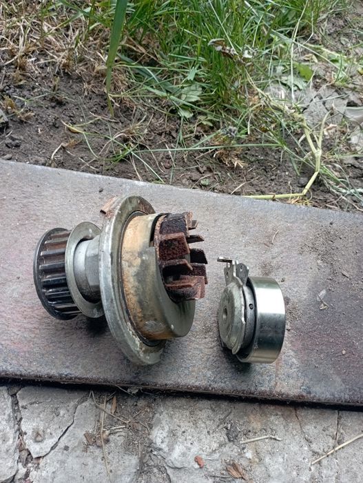 Продам помпу  и ролик