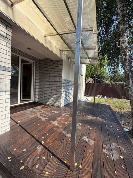 Гарний будинок з ремонтом в Бучі. Поряд Центральний парк.