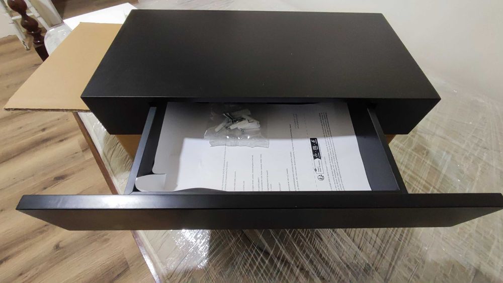 Prateleira de parede suspensa com gaveta