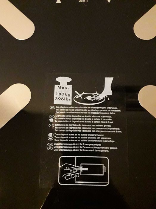 Balança de diagnóstico preta