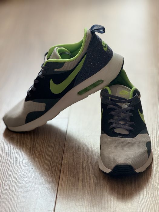 Nike Air Max Tavas