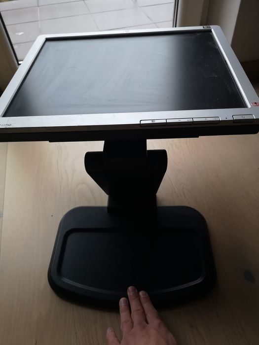 Monitor HP L1750