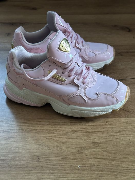 Жіночі кросівки Adidas