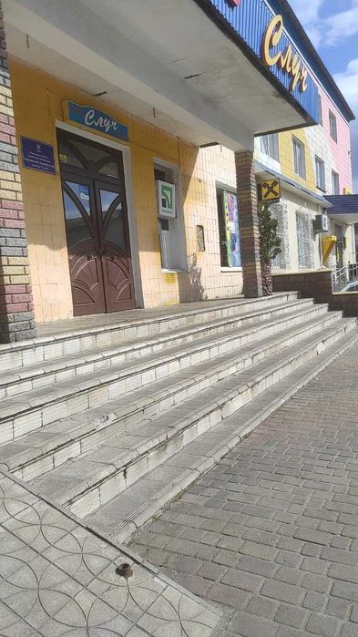 Будівля готелю, 84/100 частки площею 1 362.00 кв.м у м. Сарни - View 4