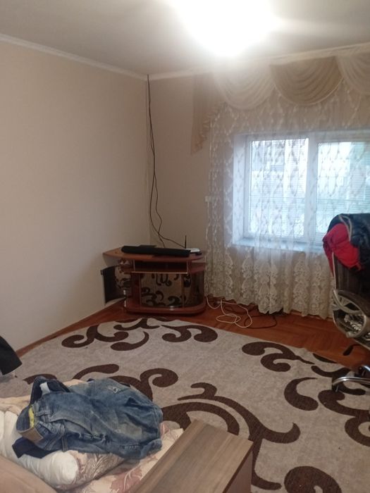 Терміново! Класний дім для проживання двох сімей в Берегові. Торг !!!