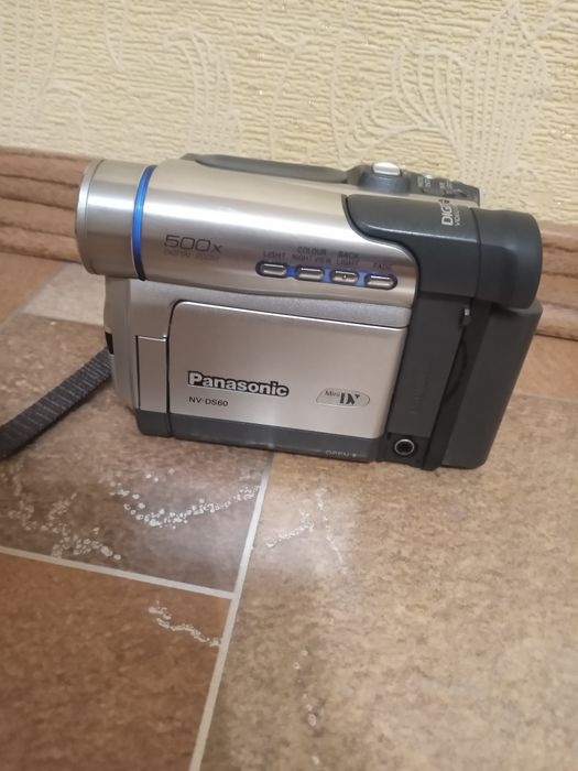 Продам видеокамеру