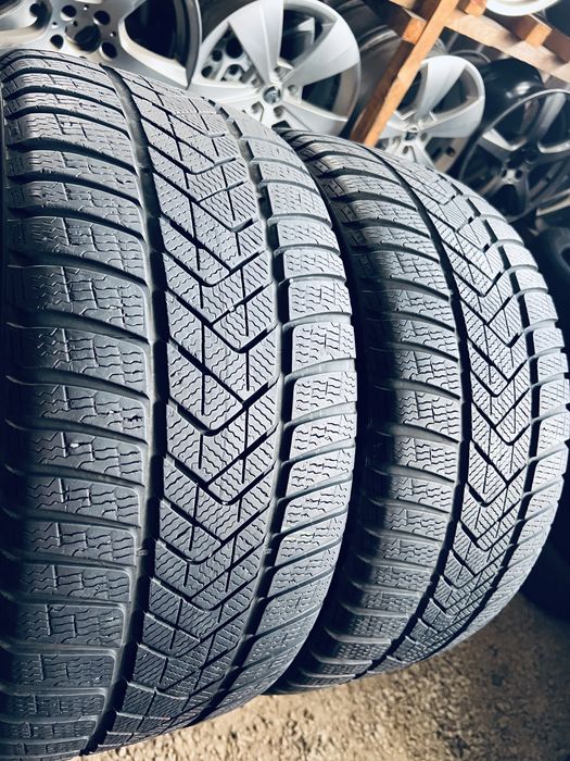 Шини Резина Зимові 255 40 18 Pirelli Sottozero3 RFT 2шт