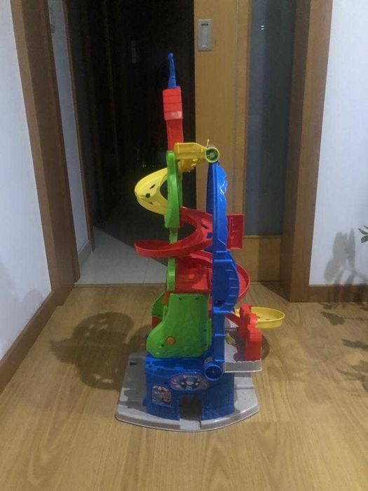 Brinquedo Pista de carros fisher price