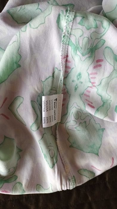 Blusa em lilás e verde da karamel