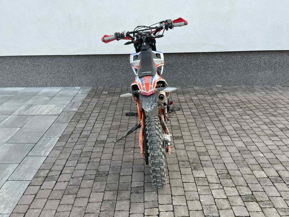 Мотоцикл GEON DAKAR GNS 125
