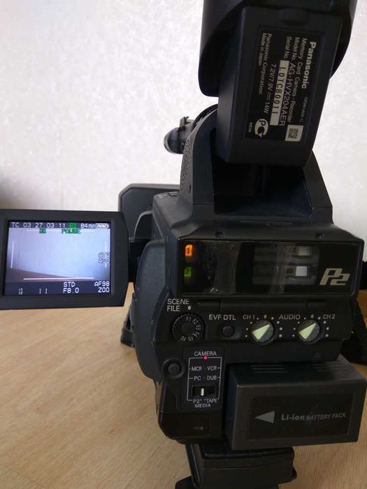 Професійна відеокамера Camcorder Panasonic AG-HVX204AER