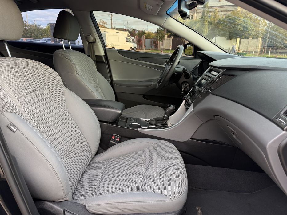Продама Hyundai Sonata 2013 рік